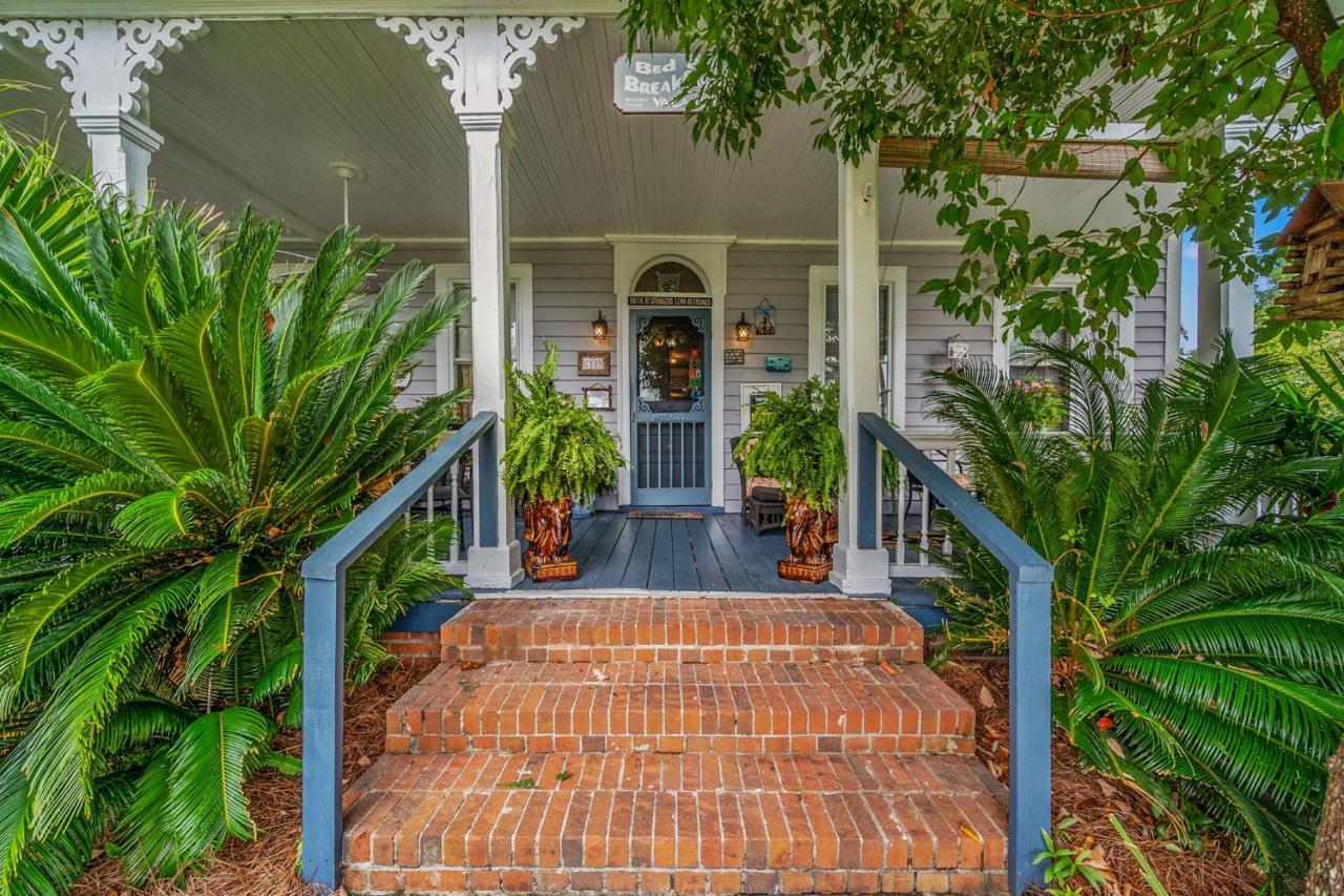Goodbread House Bed And Breakfast Saint Marys Exterior photo